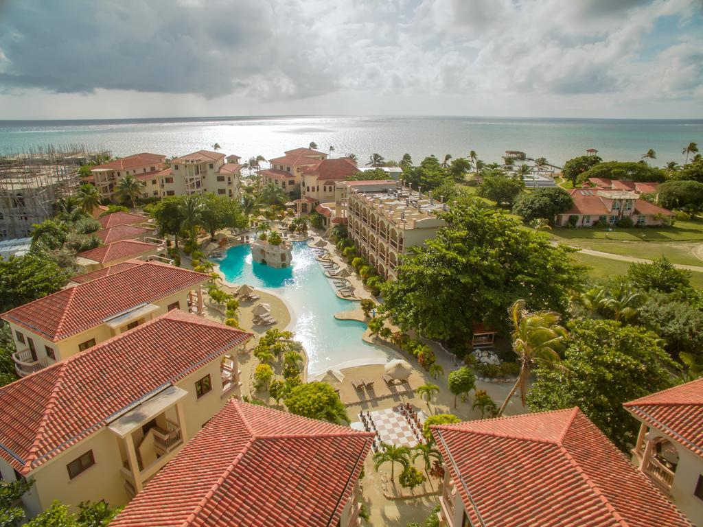 Coco Beach Resort San Pedro  Exteriér fotografie