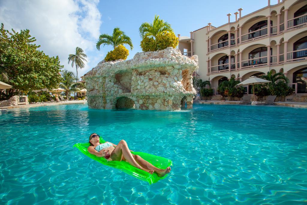Coco Beach Resort San Pedro  Exteriér fotografie